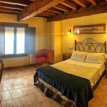 Hostal San Pedro クエンカ エクステリア 写真