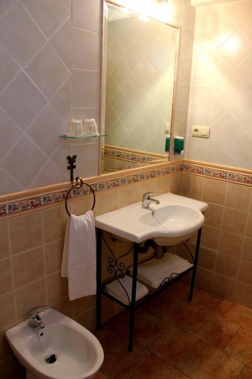Hostal San Pedro クエンカ 部屋 写真