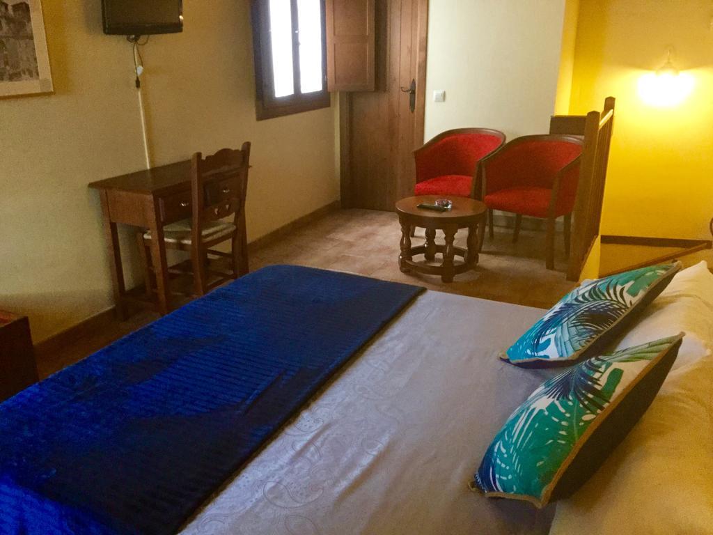 Hostal San Pedro クエンカ エクステリア 写真