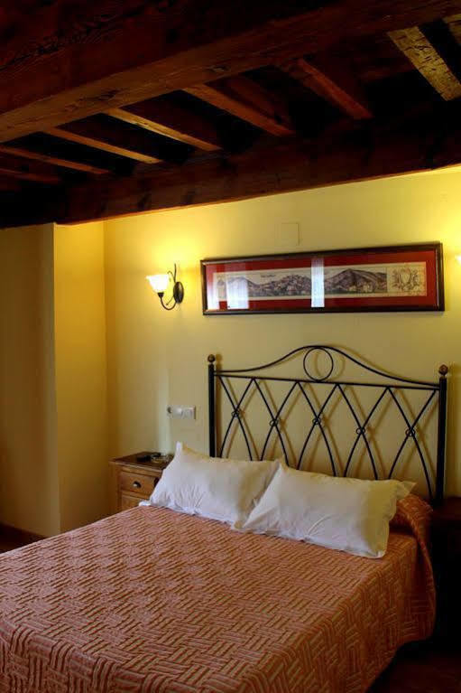 Hostal San Pedro クエンカ エクステリア 写真